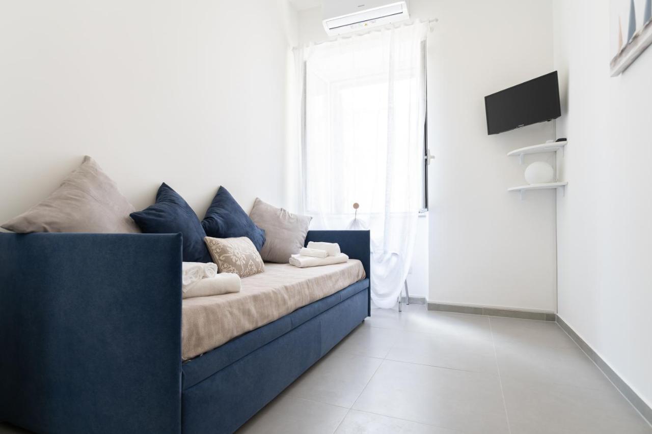 Lighthouse Apartment 陶尔米纳 外观 照片