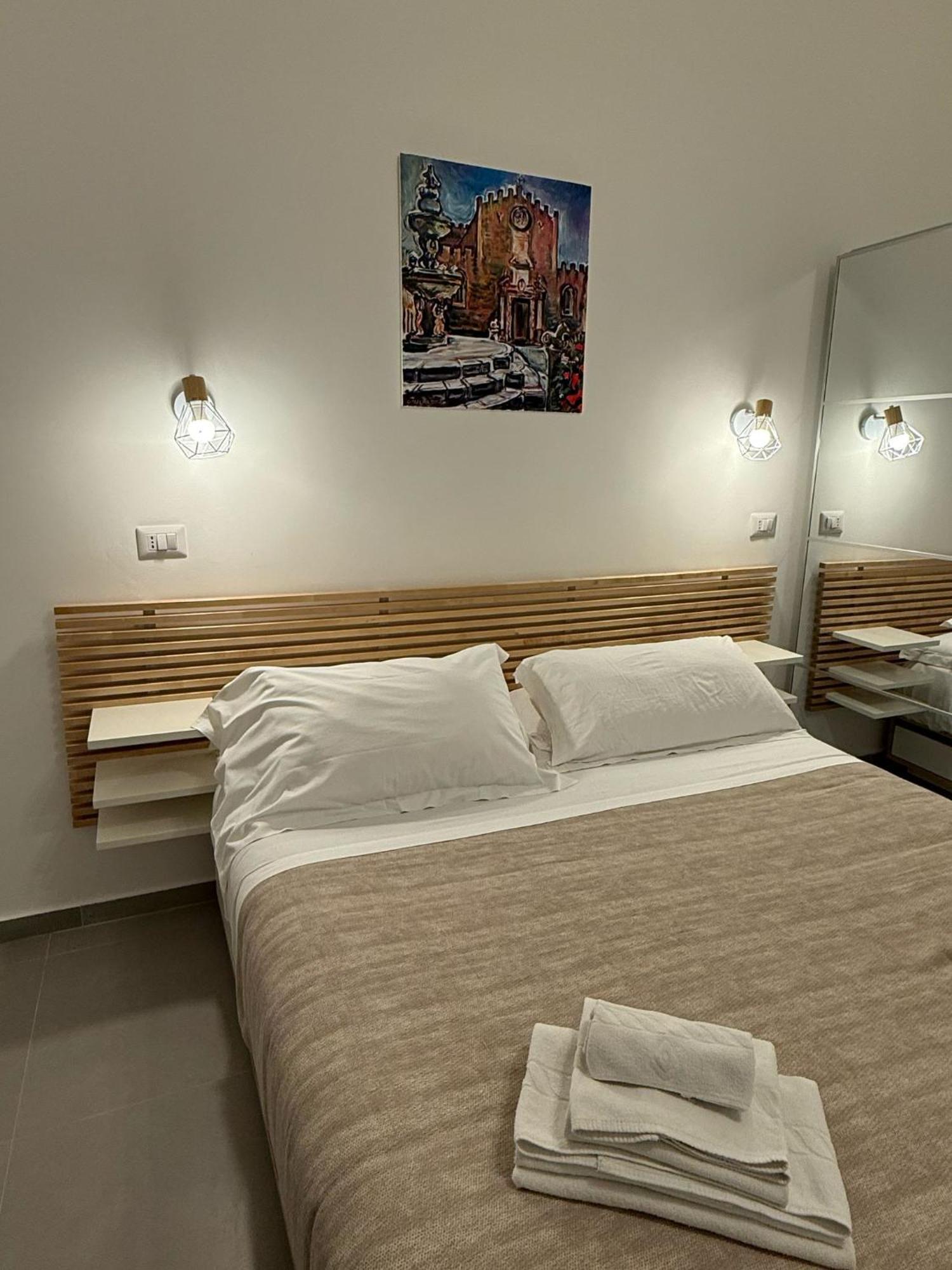 Lighthouse Apartment 陶尔米纳 外观 照片