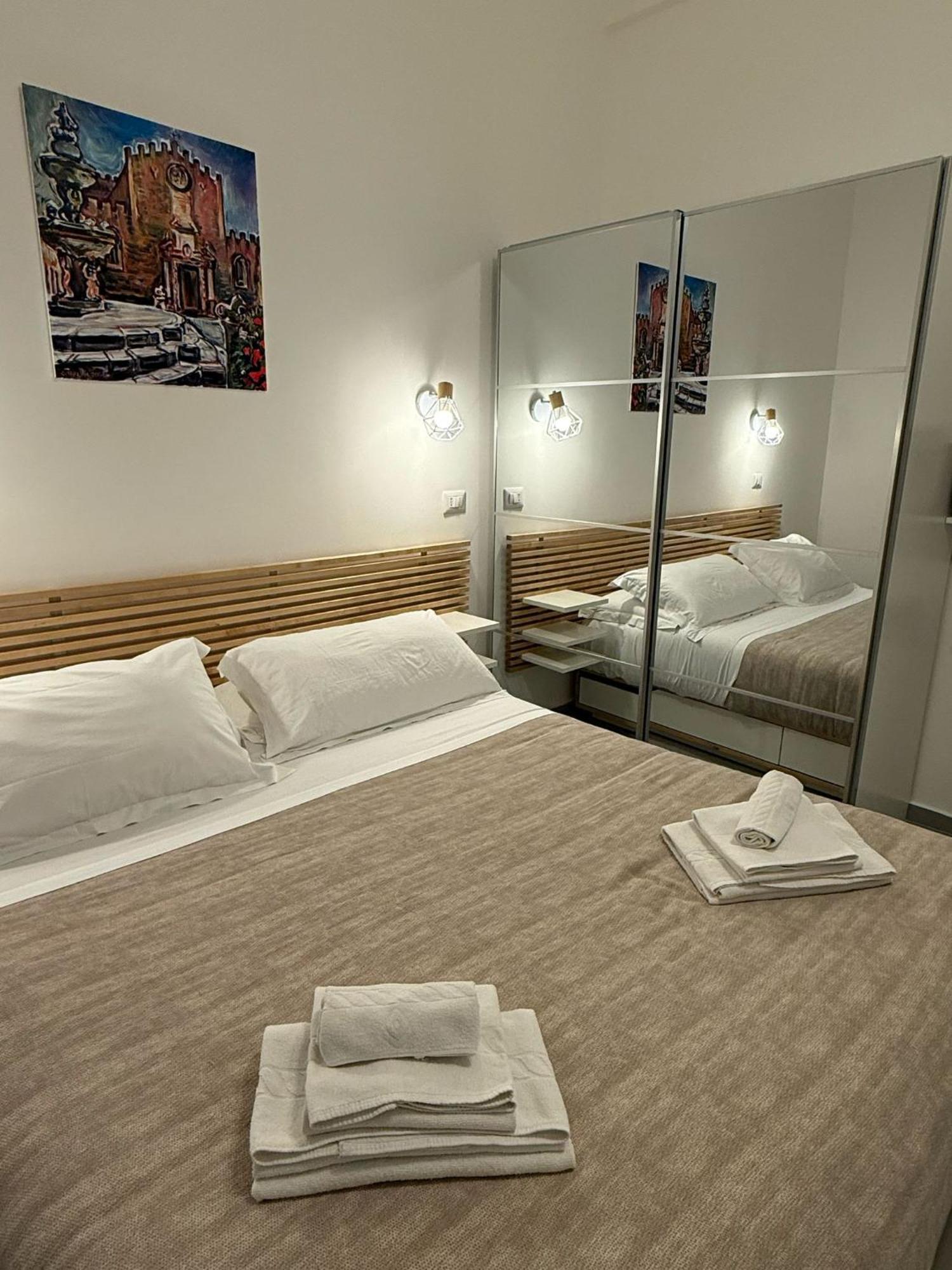 Lighthouse Apartment 陶尔米纳 外观 照片